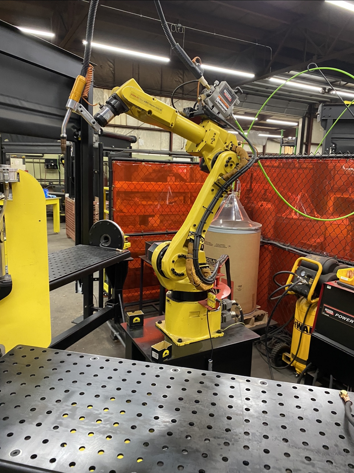 Head and Tail Fanuc Robot